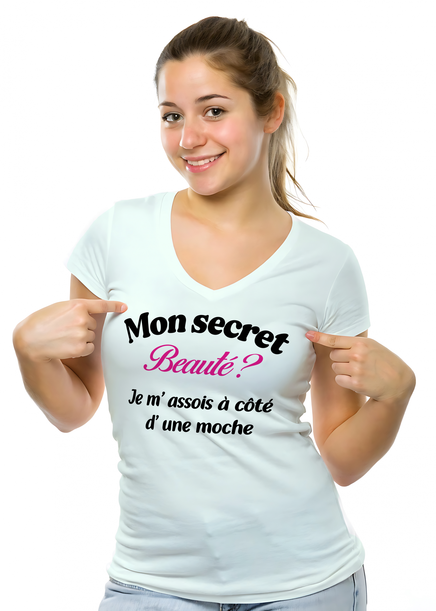 femme avec un t-shirt "secret de beauté"